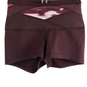 Lululemon Boogie‎ Short Reversible 2 Roll Down Bordeaux Burgundy Berry